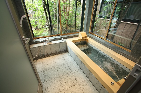 浴槽にはジェットバス機能がついています。