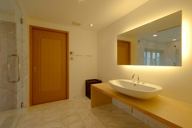 おしゃれでシンプルな洗面化粧台