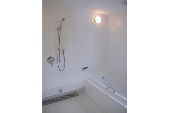 洗い場グレーチングにもちょっとこだわっています。