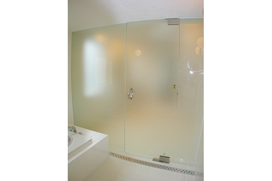 フロストガラスの仕上げもおしゃれです。