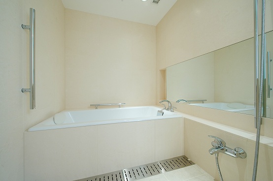 水栓は、ドイツのドンブラハ社製です。