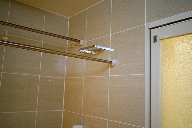 物干しパイプの位置や収納バスケットの位置もお客様のご要望通りの位置にセッテングしました。