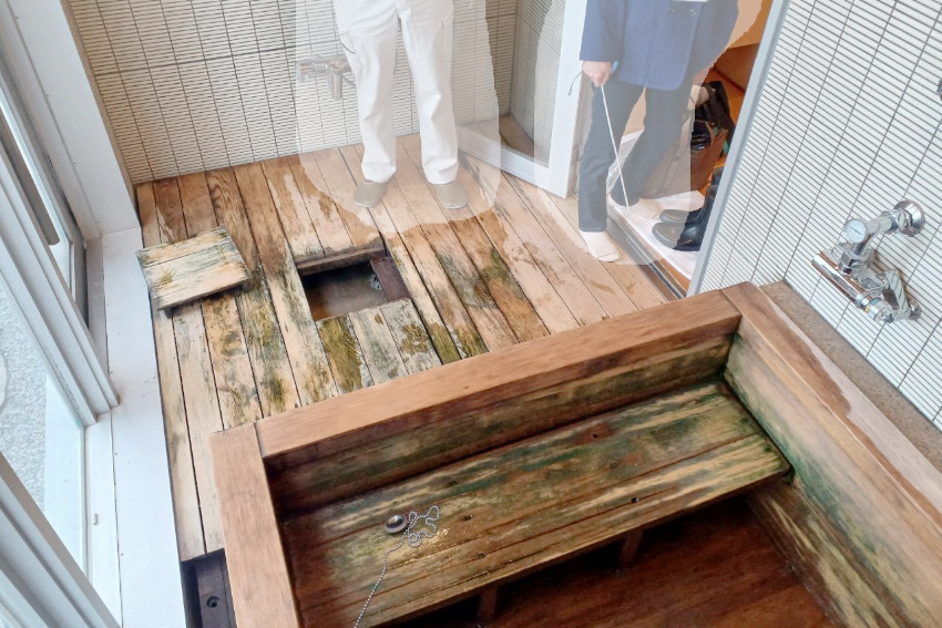 天然ヒノキの浴槽交換