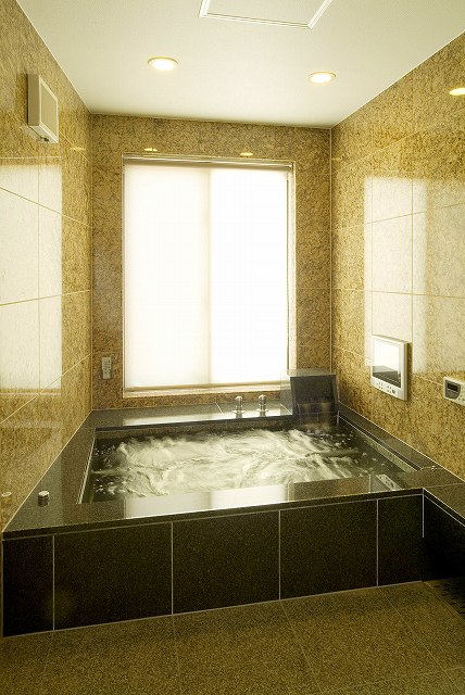 温泉みたいなお風呂でゆっくり 自宅のお風呂を温泉旅館のようにする方法を教えます 株式会社フリーバス企画
