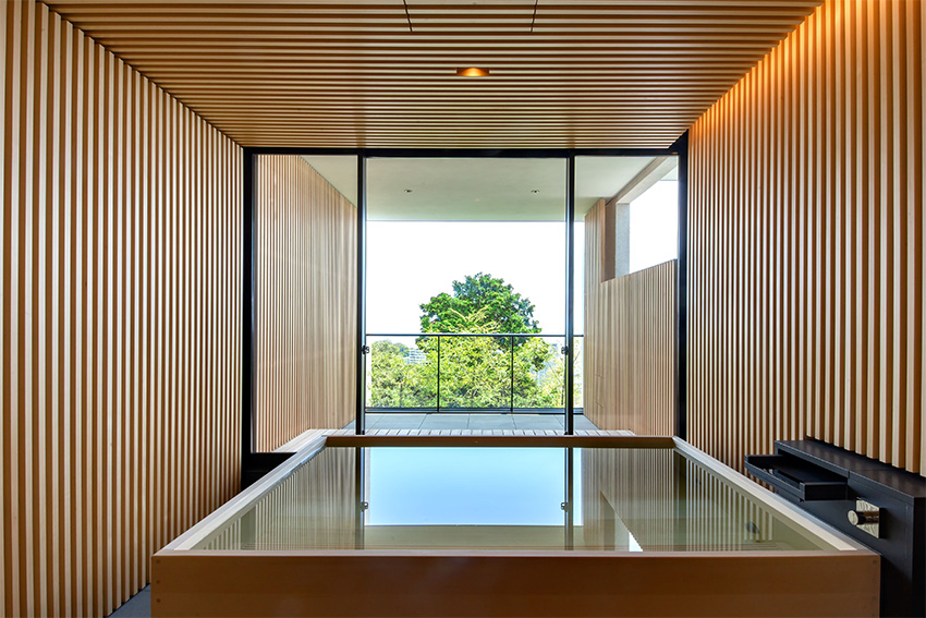 至高の和風浴室空間 天然素材とテクノロジーが融合した最高傑作バスルーム